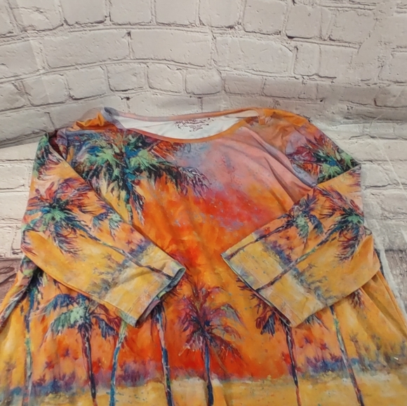 Leoma Longrove Palm Tree XL Tunic Watercolor Palm Trees Scoop Quarter Sleeve Top - Picture 12 of 16